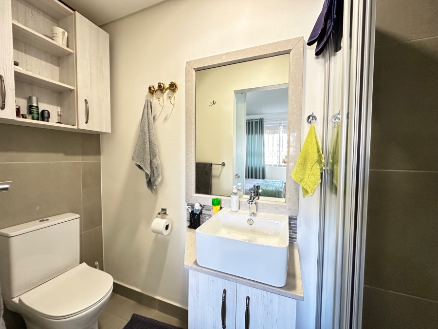 2 Bedroom Property for Sale in Island View Western Cape